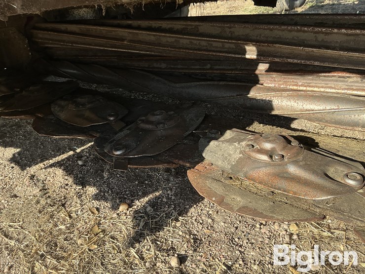 hesston-9260-image-14