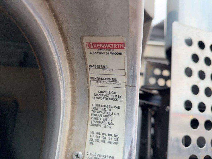 2010-kenworth-t800-image-109