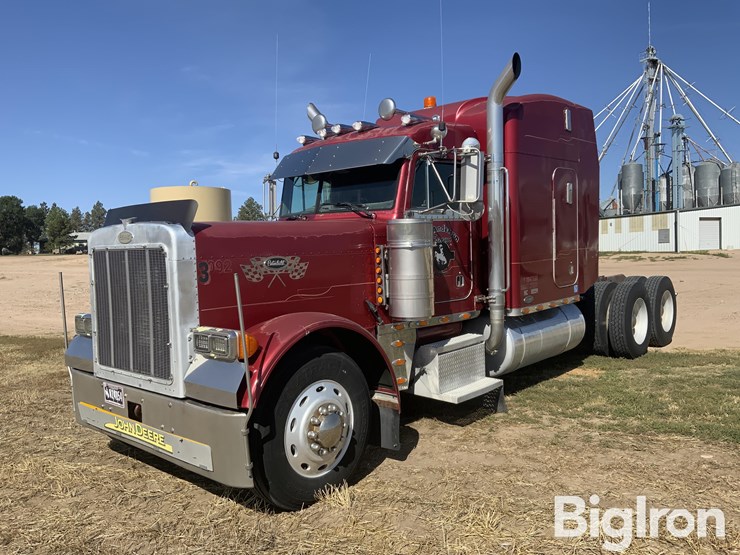 1999-peterbilt-379-image-1