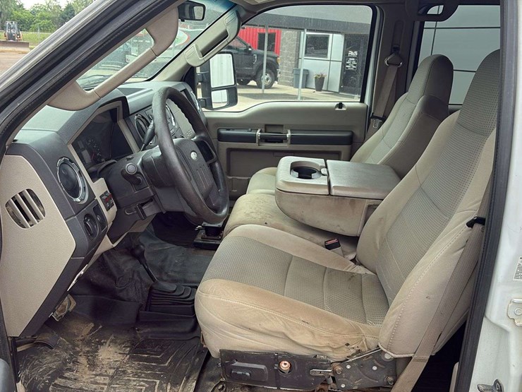 2008-ford-f350-image-31