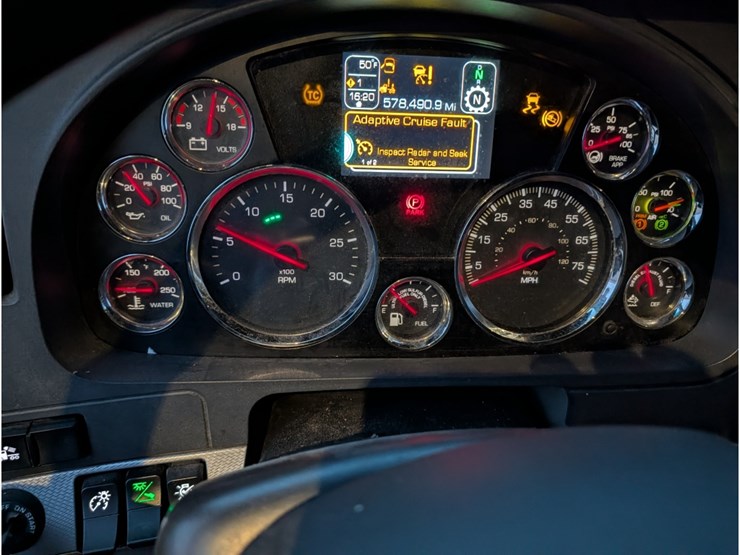 kenworth-t680-image-22