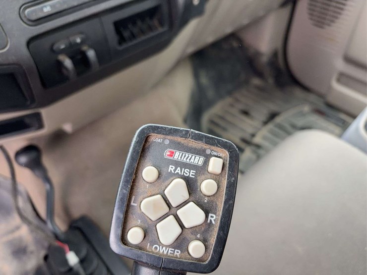 2009-ford-f250-image-33