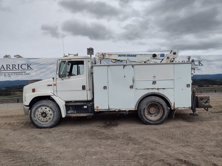 freightliner-fl70-image-1