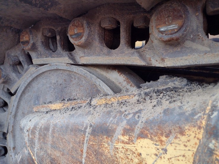 caterpillar-d6t-xl-image-28