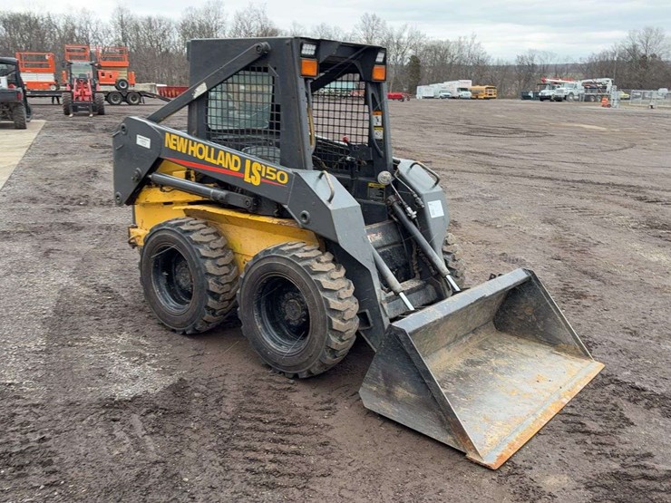 2002-new-holland-ls150-image-2