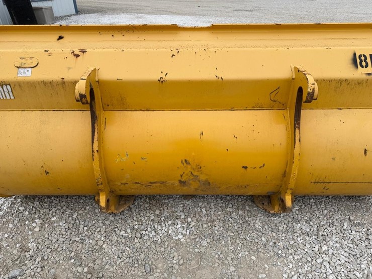 2020-deere-344l-image-37