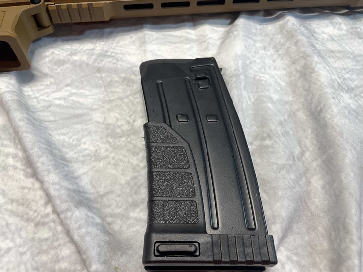 #2398-•-armsco-u-235-m22-12-ga.-semi-auto-shotgun,-sn:-tr4123-hbc002475-image-18