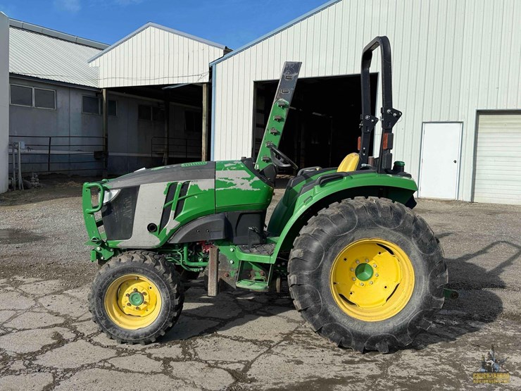 john-deere-4044m-image-2