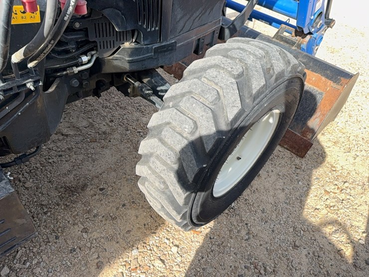 new-holland-workmaster-105-image-30