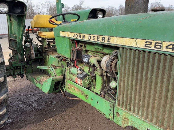 john-deere-2640-image-21