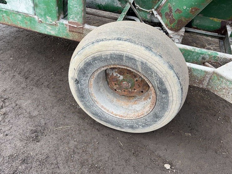 john-deere-400-image-6