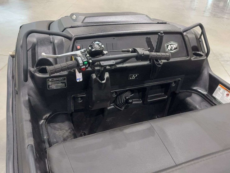 2020-argo-600-frontier-amphibious-6-wheeler-image-25