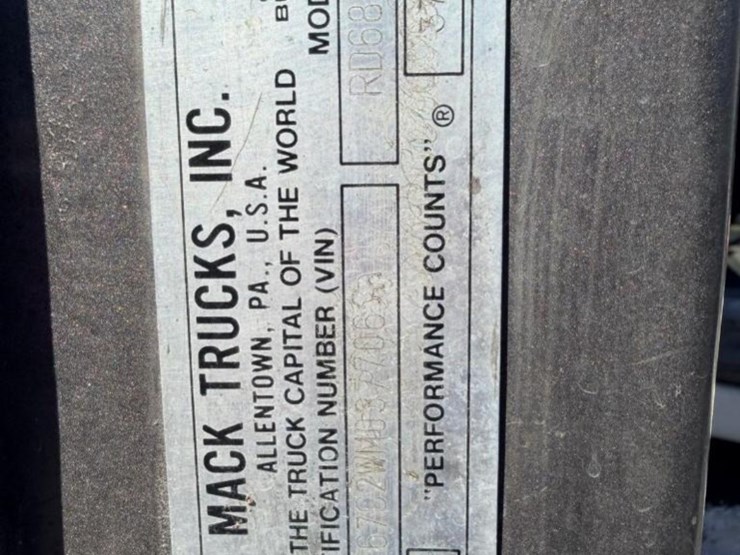 mack-rd688s-image-10