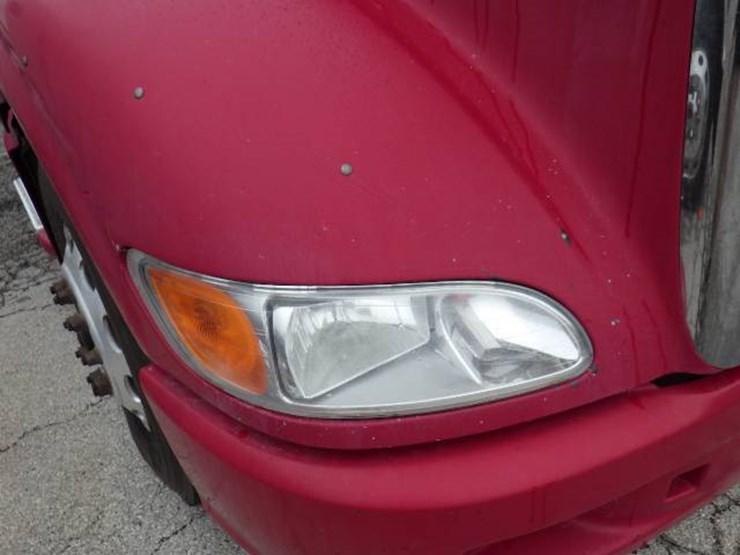 peterbilt-386-image-5