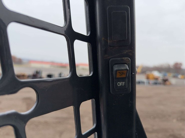 bobcat-t595-image-50