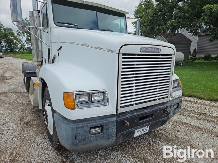 freightliner-fld112-image-10