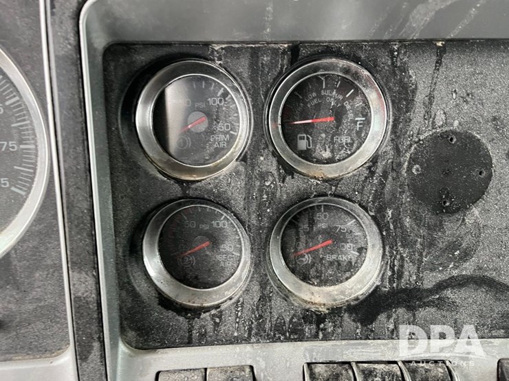 kenworth-t800-image-58