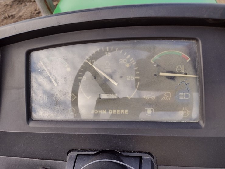 john-deere-6210-image-7