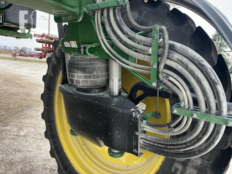 john-deere-r4038-image-17