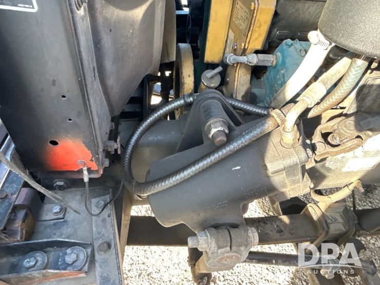 peterbilt-330-image-33