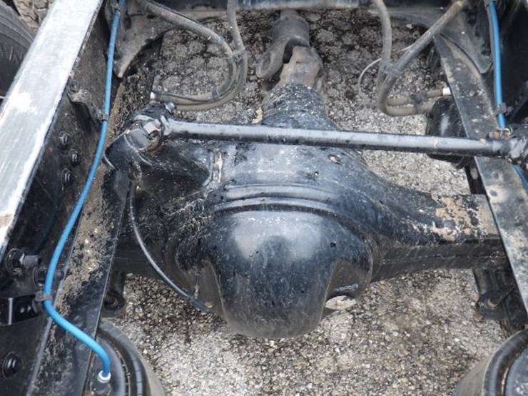 2018-freightliner-cascadia-126-image-12