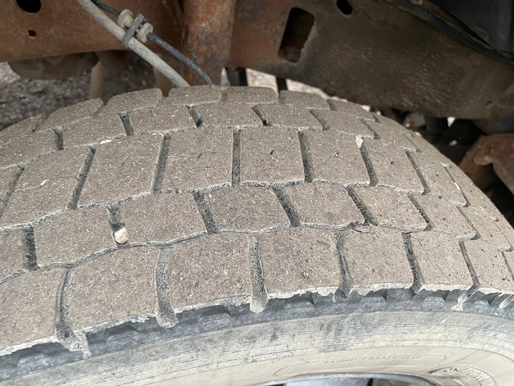 2004-ford-f450-image-25