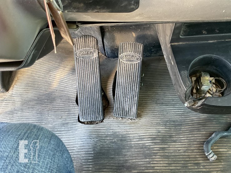 peterbilt-337-image-59