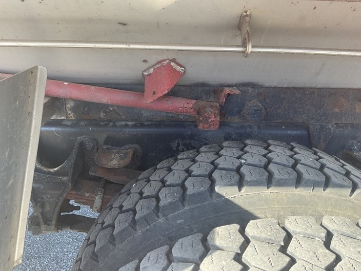 international-workstar-7600-image-8