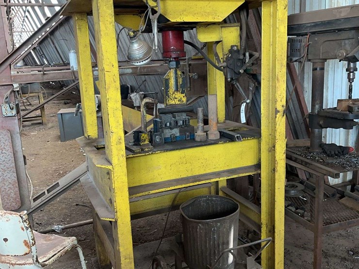 hydraulic-press-&-drill-press-on-stand-&-contents-image-2