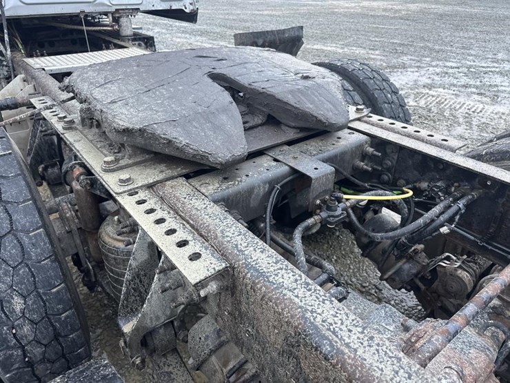 2014-international-prostar-image-18