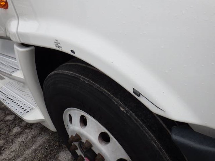 freightliner-cascadia-125-image-4