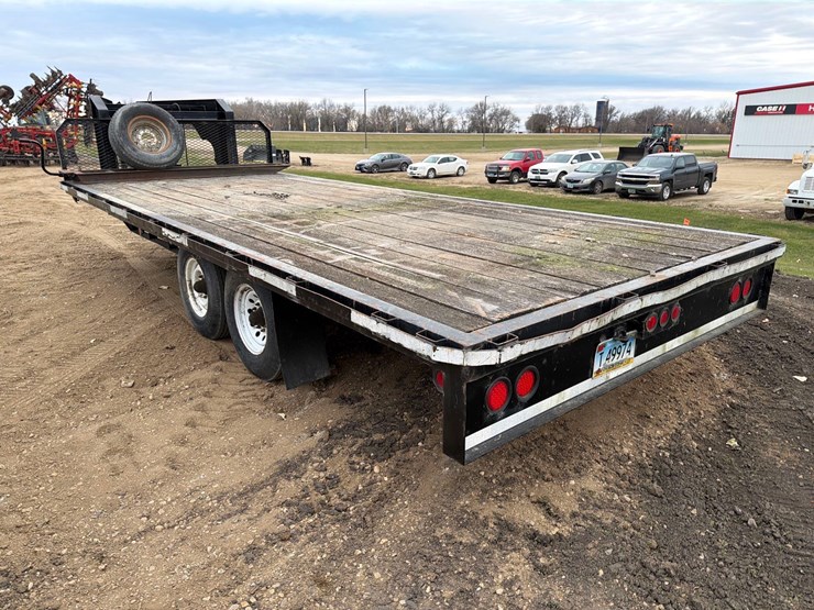 gooseneck-flatbed-trailer-image-3