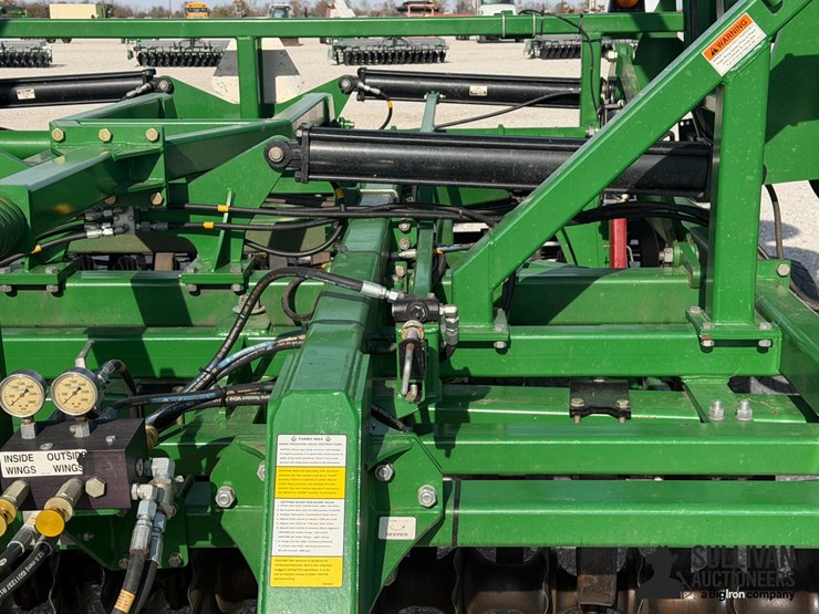 great-plains-4000-image-16