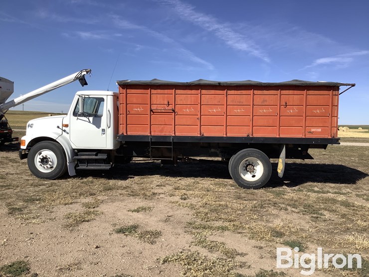 international-4700-image-8