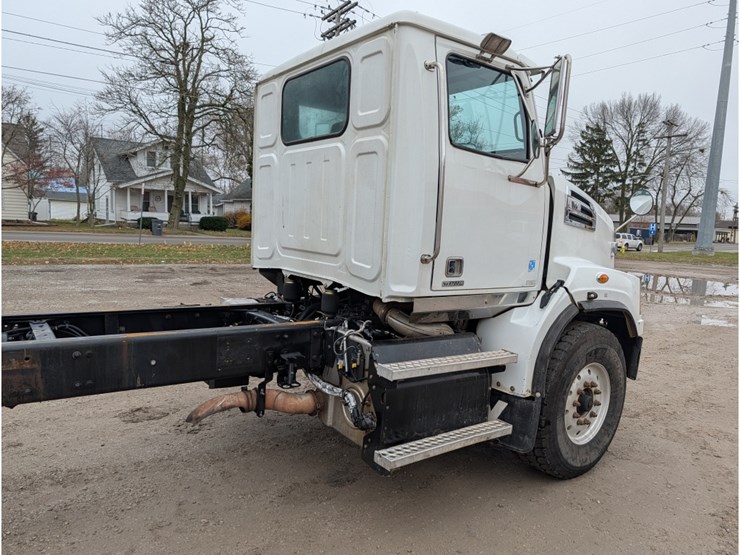 western-star-4700sb-image-5
