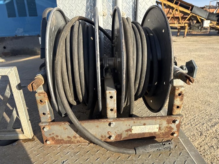 2006-ford-f550-image-52