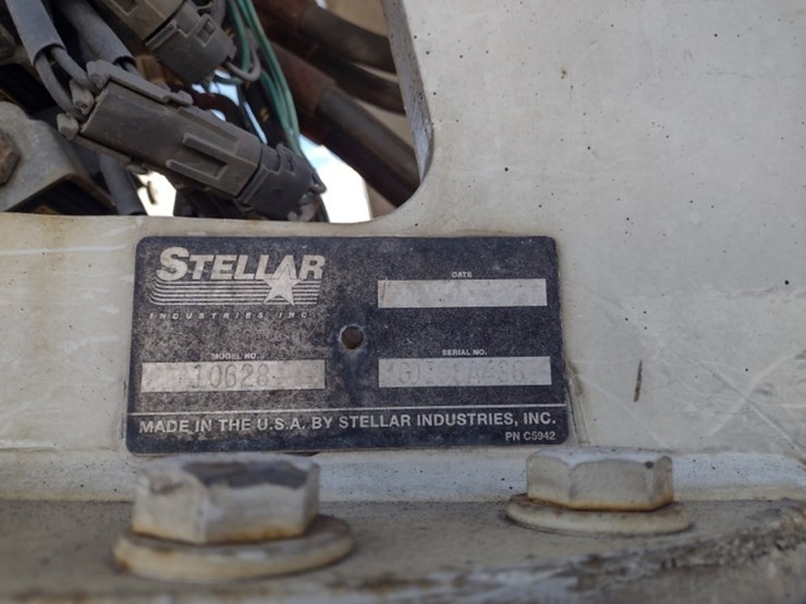 peterbilt-335-image-29