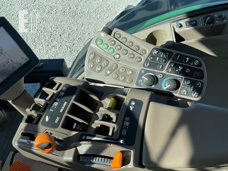 john-deere-8335r-image-50