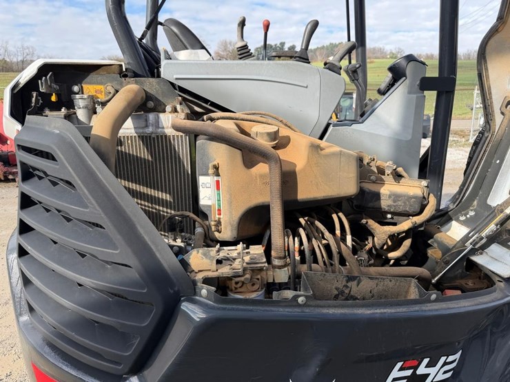 2022-bobcat-e42-image-19