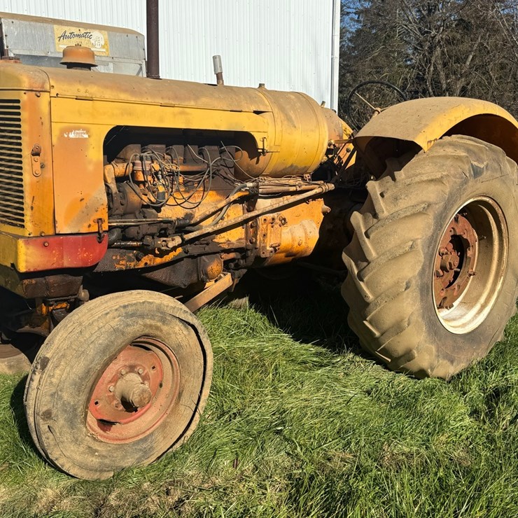 MINNEAPOLIS MOLINE UB