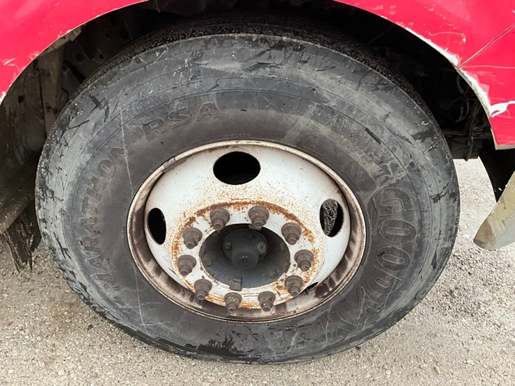 2015-ford-f650-image-7