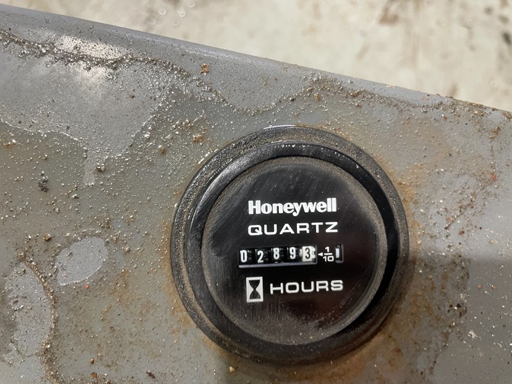 2014-skyjack-sjiii4632-image-23