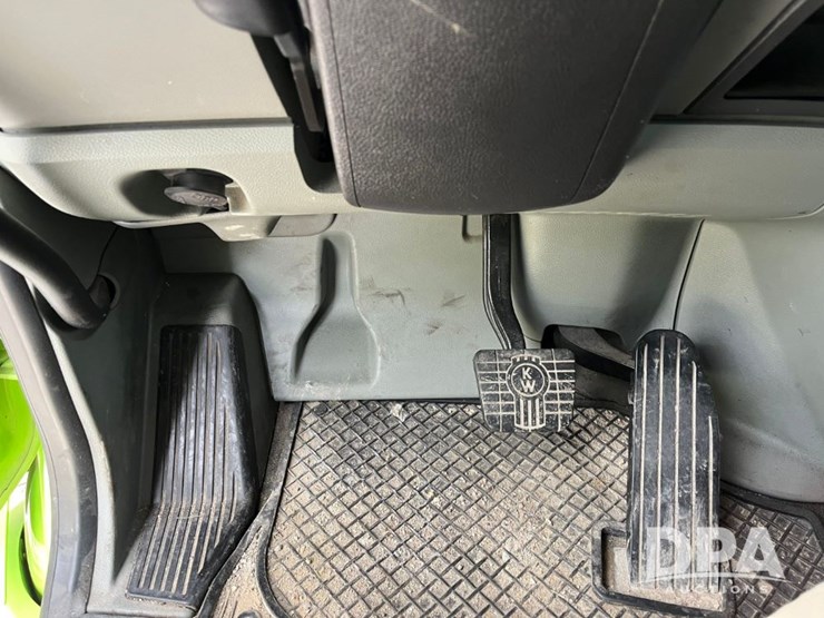 kenworth-t680-image-44