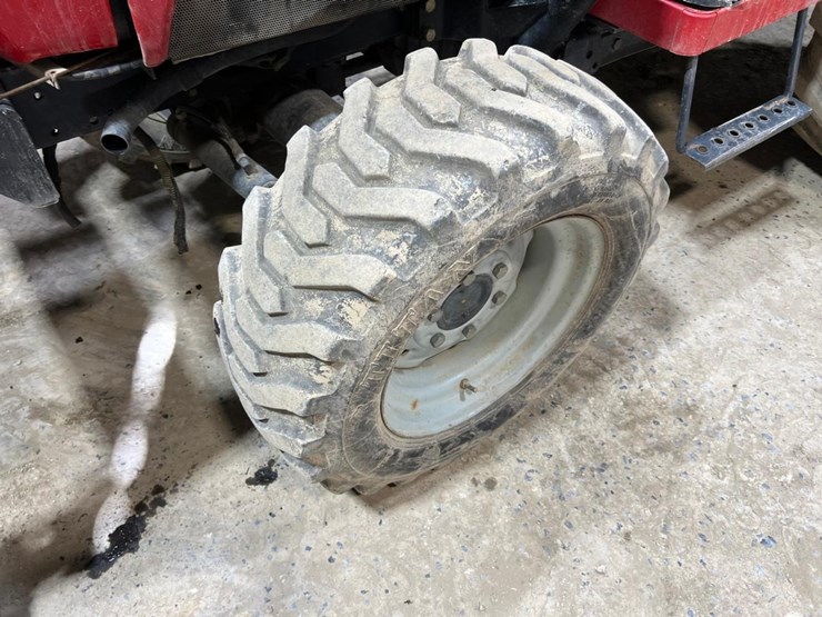 massey-ferguson-1533-image-12