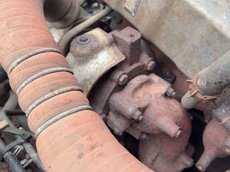 2008-isuzu-npr-image-29