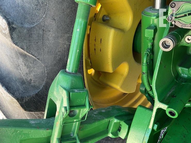 john-deere-8335r-image-27