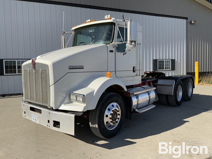 kenworth-t800b-image-1