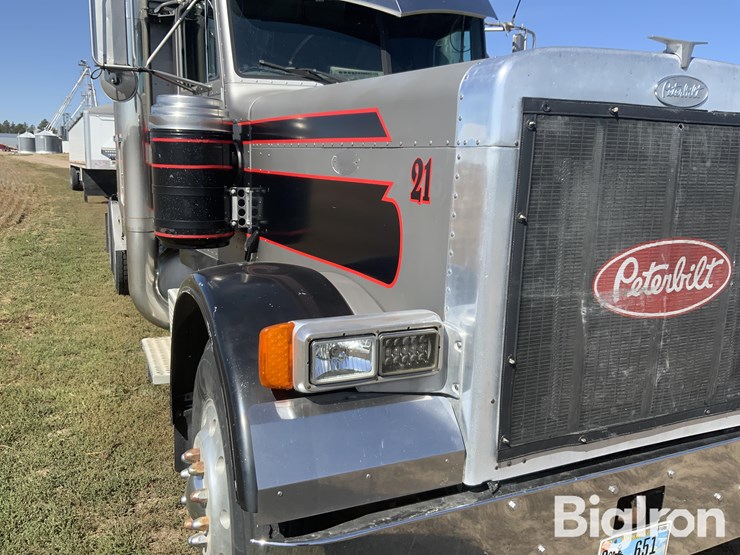 1995-peterbilt-379-image-15