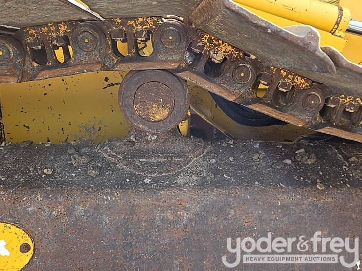 2018-komatsu-d61pxi-24-image-24