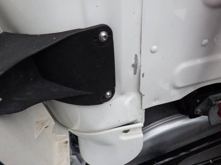 freightliner-cascadia-125-image-17